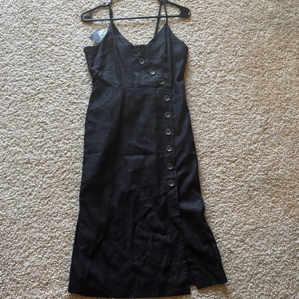 Forever 21 Black Spaghetti Strap Button-Front MIDI Dress